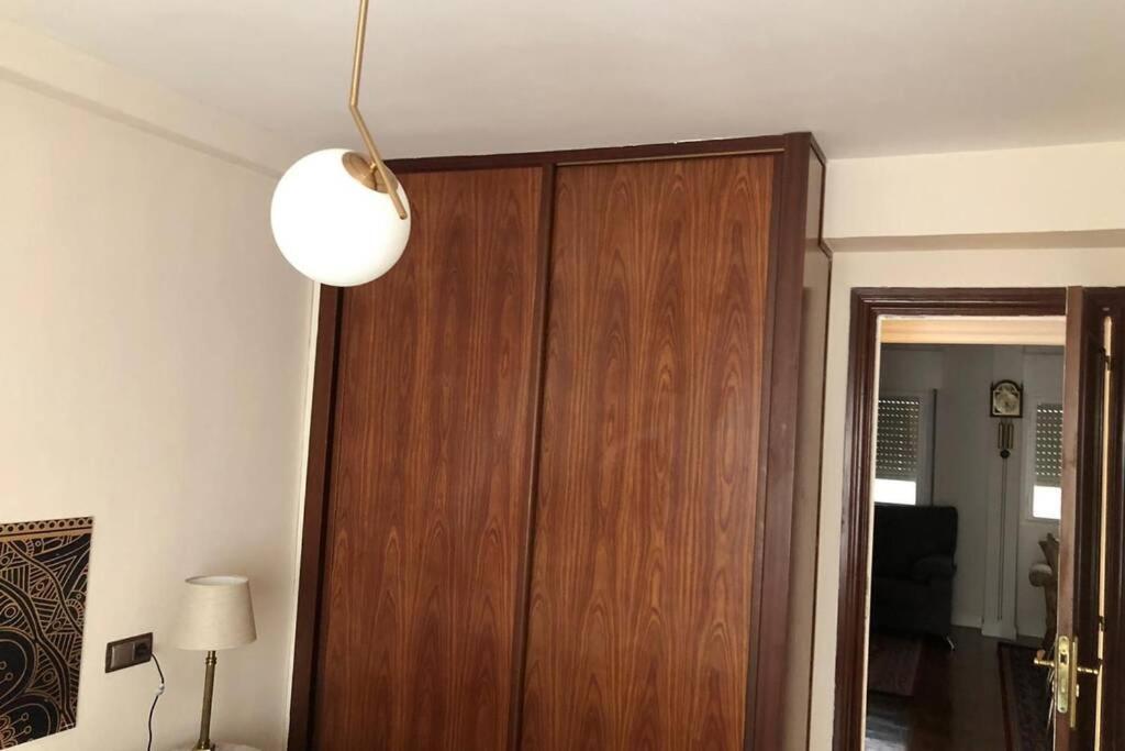 Piso En El Centro De Oviedo Apartment ภายนอก รูปภาพ