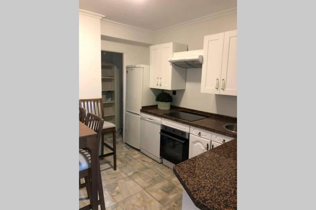 Piso En El Centro De Oviedo Apartment ภายนอก รูปภาพ