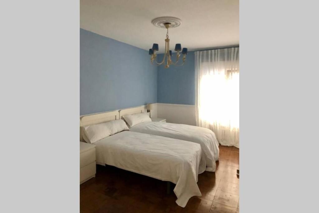 Piso En El Centro De Oviedo Apartment ภายนอก รูปภาพ